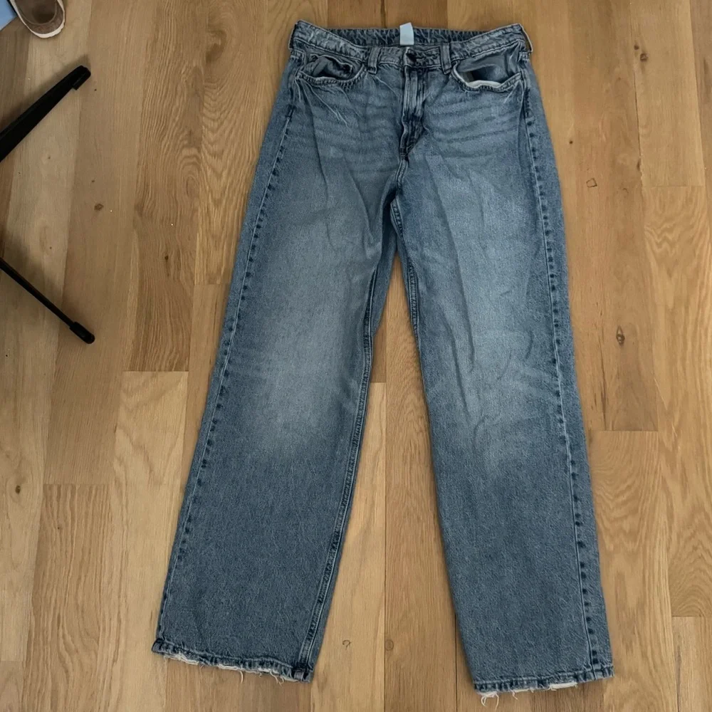 H&M ultra high waist wide jeans - Picture 3 of 5